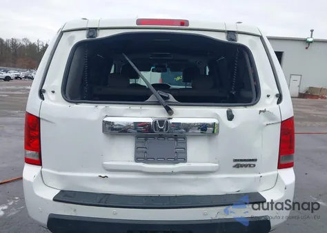 2009 Honda Pilot Touring z USA, uszkodzony, nr VIN 5FNYF48959B053187